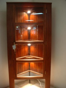 FUR.CAB.27   Corner display cabinet